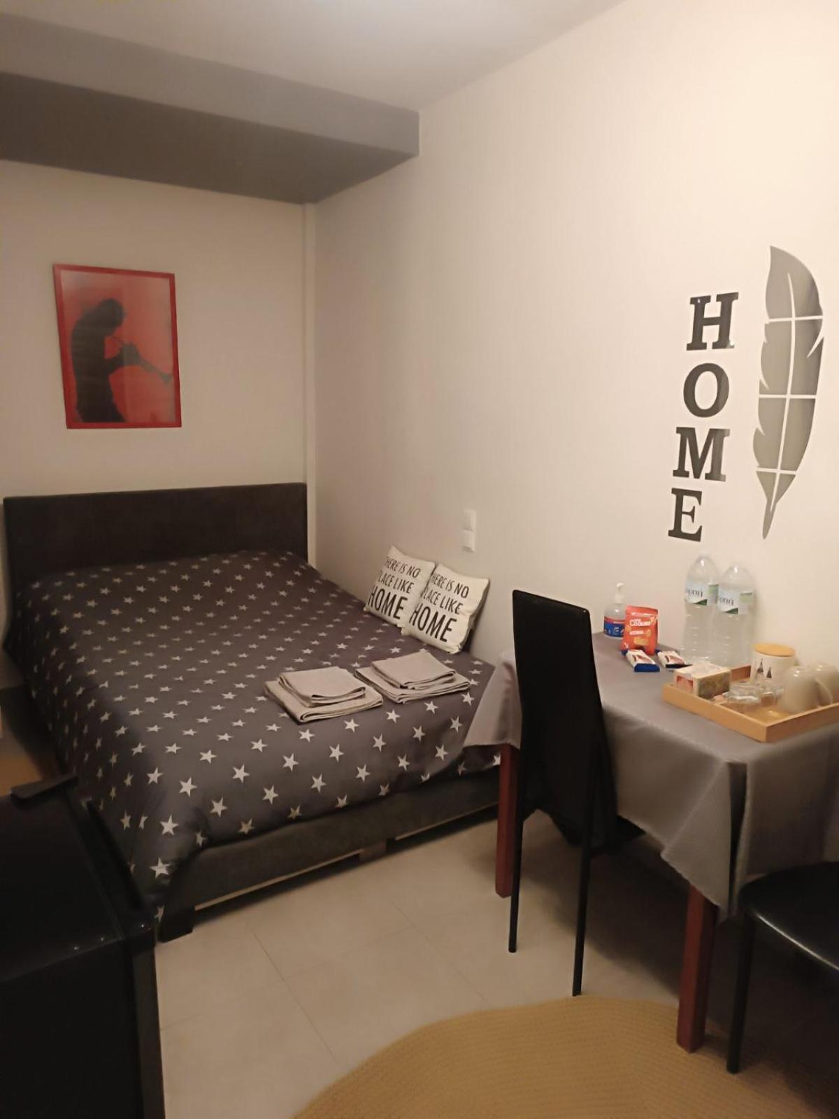Giorgos Studio Trikala Bagian luar foto